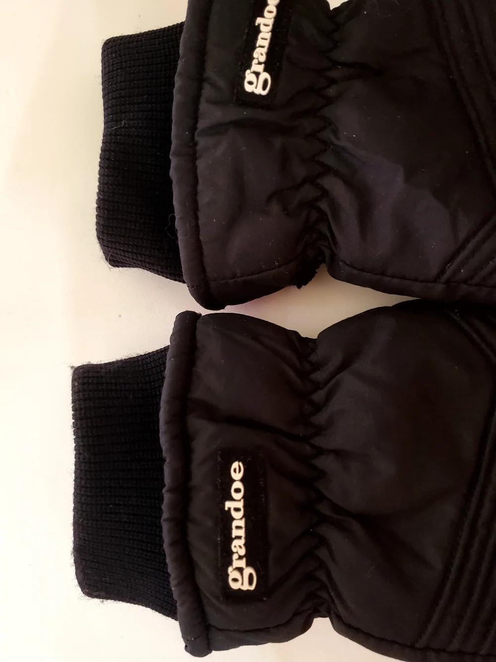 Grandoe Vapor Barrier Black Insulated Textured Winter Ski  Snow Gloves, W Medium